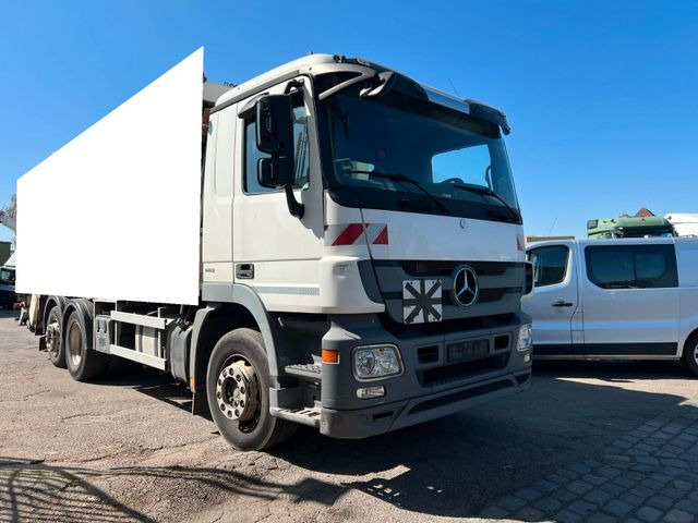 Mercedes-Benz Actros 2532 Fahrgestell !!!/ KEINE 41,44,46 - Грузовик-шасси: фото 1 Mercedes-Benz Actros 2532 Fahrgestell !!!/ KEINE 41,44,46 - Грузовик-шасси: фото 1