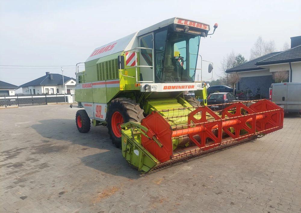 Claas Dominator 98SL - Зерноуборочный комбайн: фото 1 Claas Dominator 98SL - Зерноуборочный комбайн: фото 1