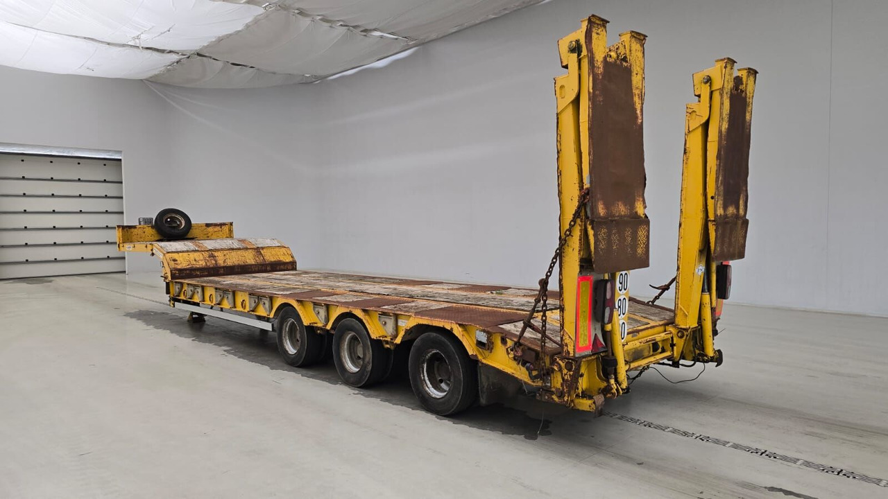 Kaiser DMC - Низкорамный полуприцеп: фото 4 Kaiser DMC - Низкорамный полуприцеп: фото 4