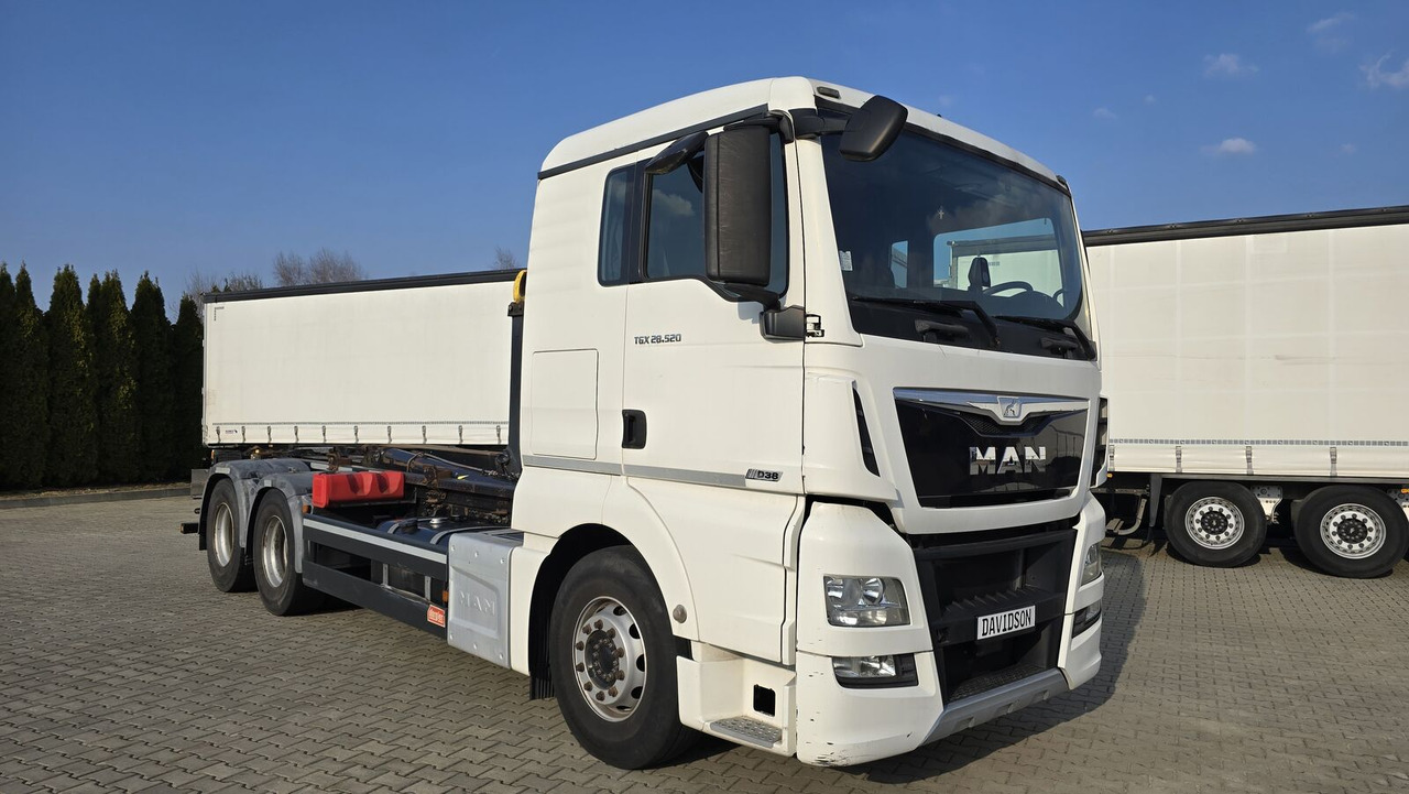 MAN TGX 28.520 - Крюковой мультилифт: фото 3 MAN TGX 28.520 - Крюковой мультилифт: фото 3