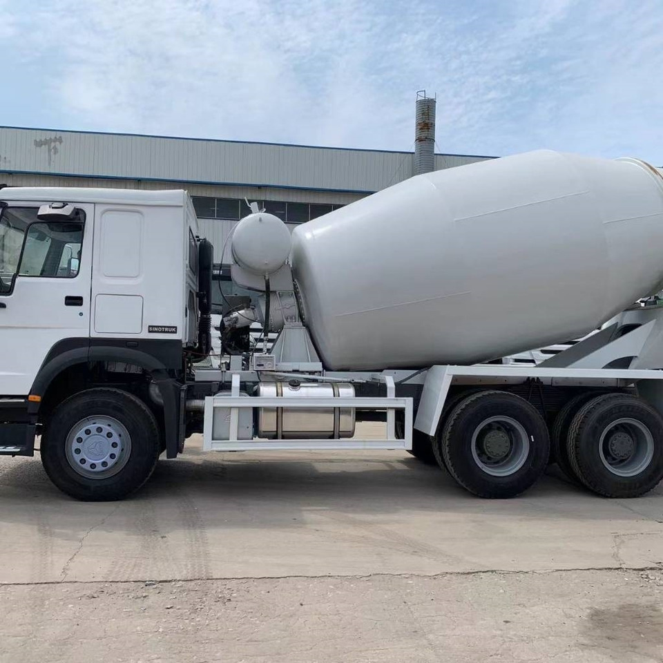 Howo 371 - Автобетоносмеситель: фото 4 Howo 371 - Автобетоносмеситель: фото 4