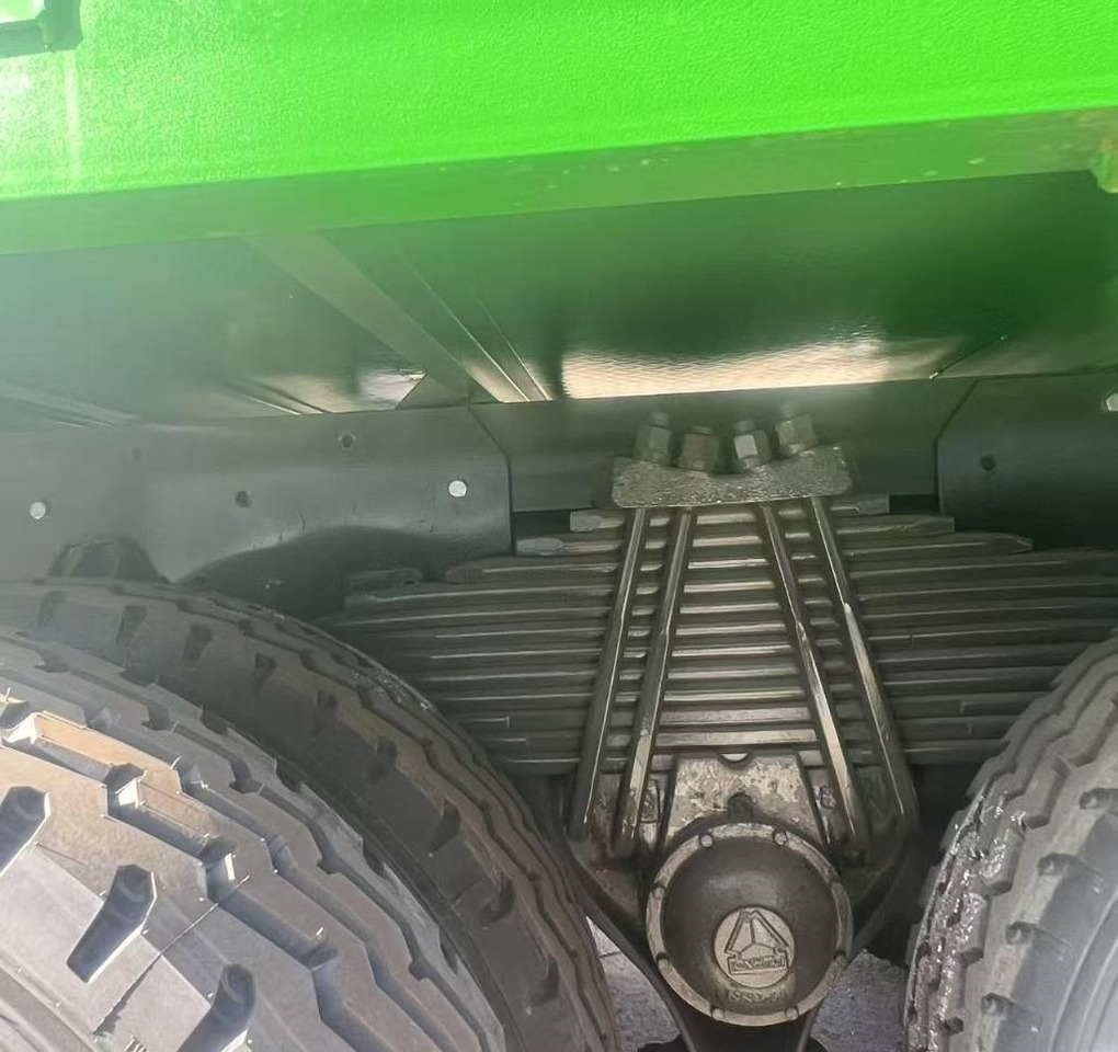 Грузовик бортовой/ Платформа Howo 371: фото 7