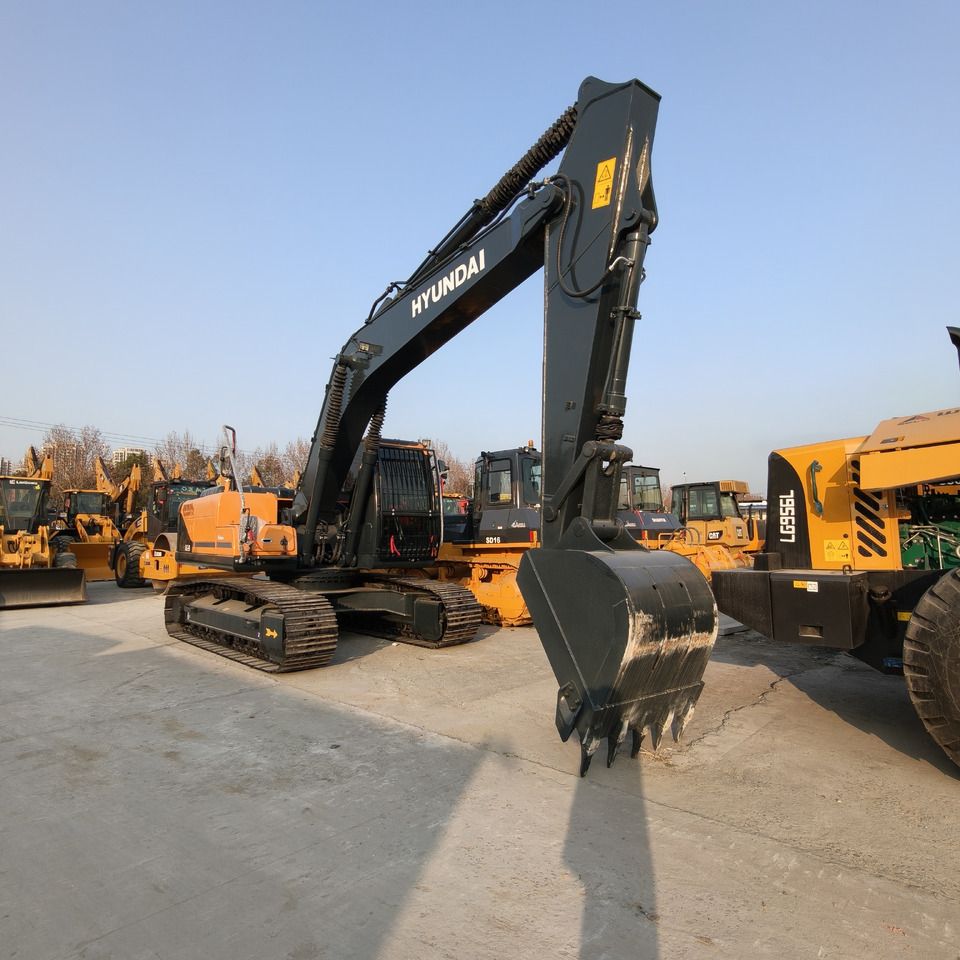 Hyundai R220LC-9S - Гусеничный экскаватор: фото 3 Hyundai R220LC-9S - Гусеничный экскаватор: фото 3