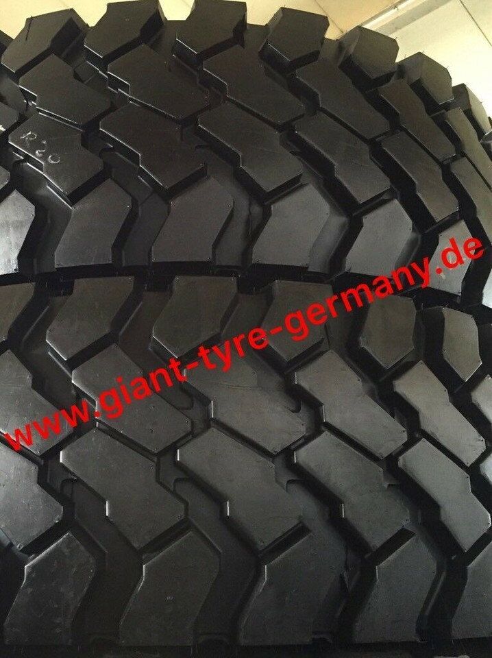 Continental 14.00 R20 HCS 14.00 R20 HCS - Шина для Грузовиков: фото 1 Continental 14.00 R20 HCS 14.00 R20 HCS - Шина для Грузовиков: фото 1