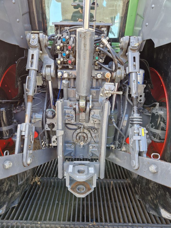 FENDT 924 - Трактор: фото 4 FENDT 924 - Трактор: фото 4