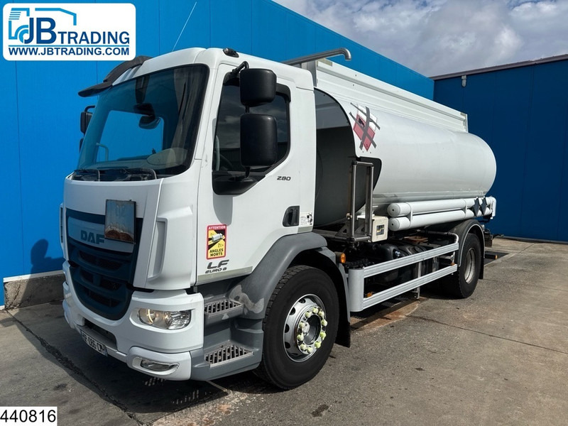 DAF LF 280 EURO 6, Manual, 13,390 litres, 5 Comp. - Грузовик-цистерна: фото 1 DAF LF 280 EURO 6, Manual, 13,390 litres, 5 Comp. - Грузовик-цистерна: фото 1