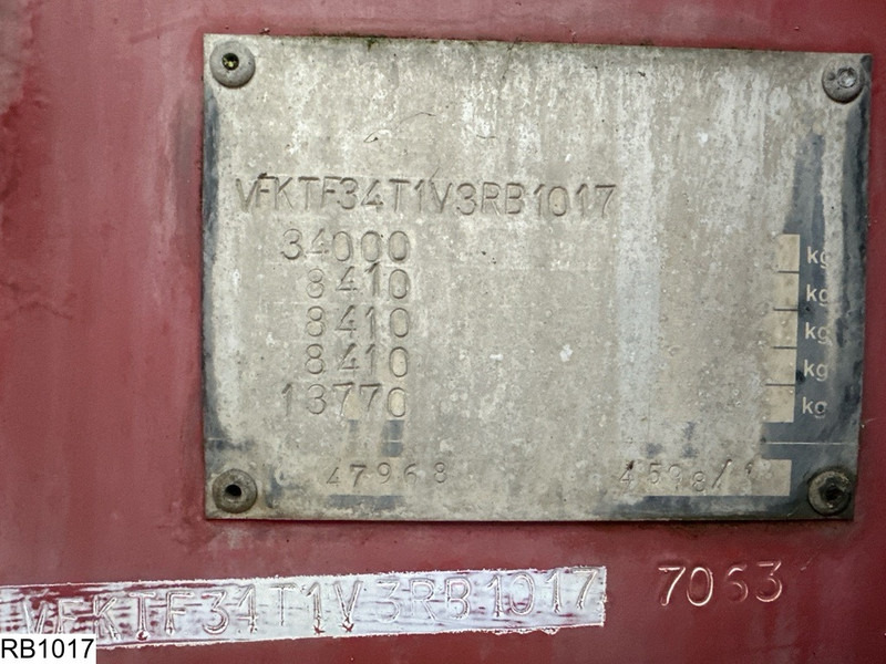 Fruehauf Fuel 39886 Liter, 7 Compartments - Полуприцеп-цистерна: фото 5 Fruehauf Fuel 39886 Liter, 7 Compartments - Полуприцеп-цистерна: фото 5