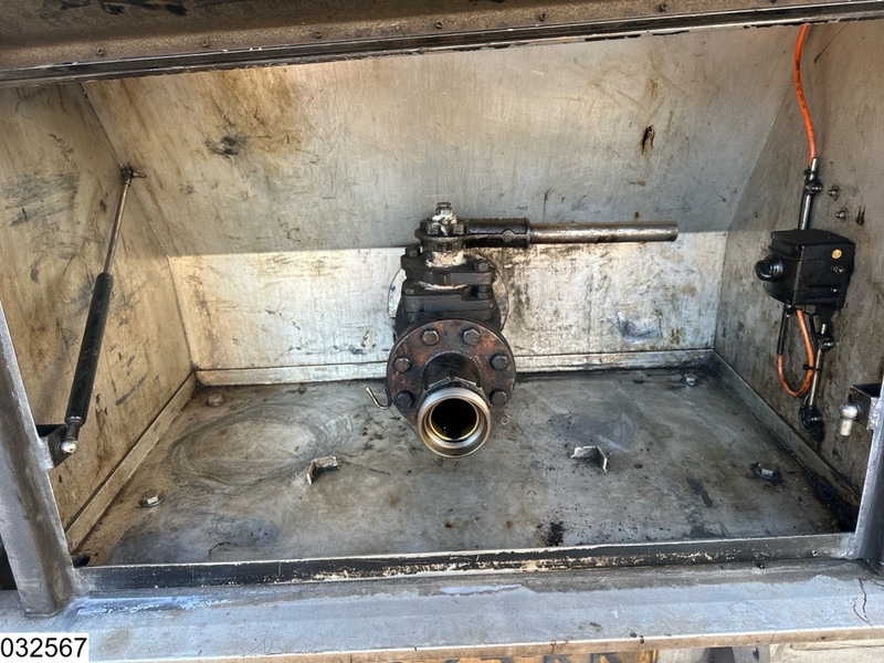 Полуприцеп-цистерна LAG Bitum 34000 Liter, 1 Compartment: фото 12 Полуприцеп-цистерна LAG Bitum 34000 Liter, 1 Compartment: фото 12