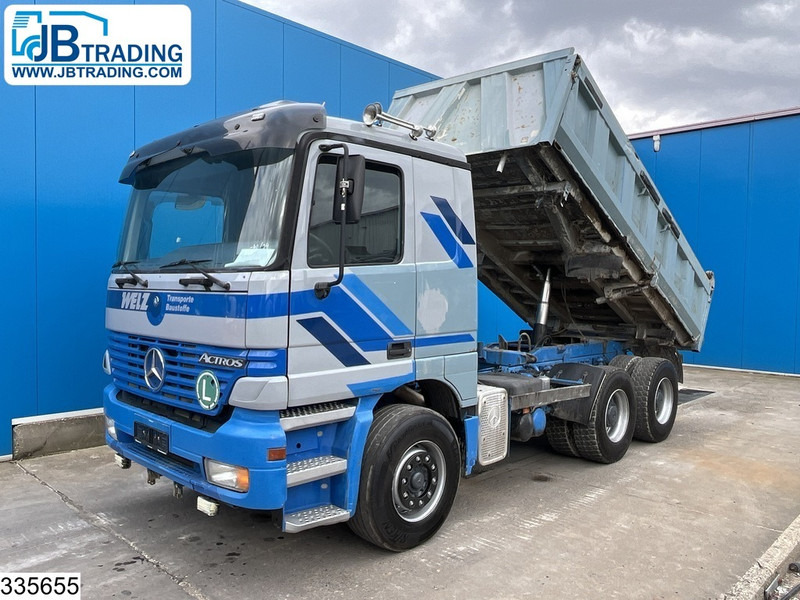 Mercedes-Benz Actros 2643 6x4, EURO 2, Manual, Retarder - Самосвал: фото 1 Mercedes-Benz Actros 2643 6x4, EURO 2, Manual, Retarder - Самосвал: фото 1