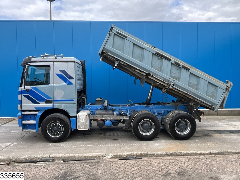 Mercedes-Benz Actros 2643 6x4, EURO 2, Manual, Retarder - Самосвал: фото 3 Mercedes-Benz Actros 2643 6x4, EURO 2, Manual, Retarder - Самосвал: фото 3