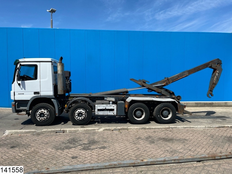 Mercedes-Benz Actros 3236 8x4, Steel suspension, 3 Pedals - Крюковой мультилифт: фото 3 Mercedes-Benz Actros 3236 8x4, Steel suspension, 3 Pedals - Крюковой мультилифт: фото 3