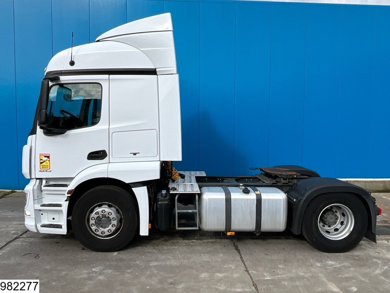 Mercedes-Benz Actros 1843 EURO 6 - Тягач: фото 3 Mercedes-Benz Actros 1843 EURO 6 - Тягач: фото 3