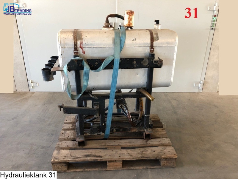 Universeel Hydraulic tank, 190 Liter - Бак для гидравлической жидкости: фото 1 Universeel Hydraulic tank, 190 Liter - Бак для гидравлической жидкости: фото 1
