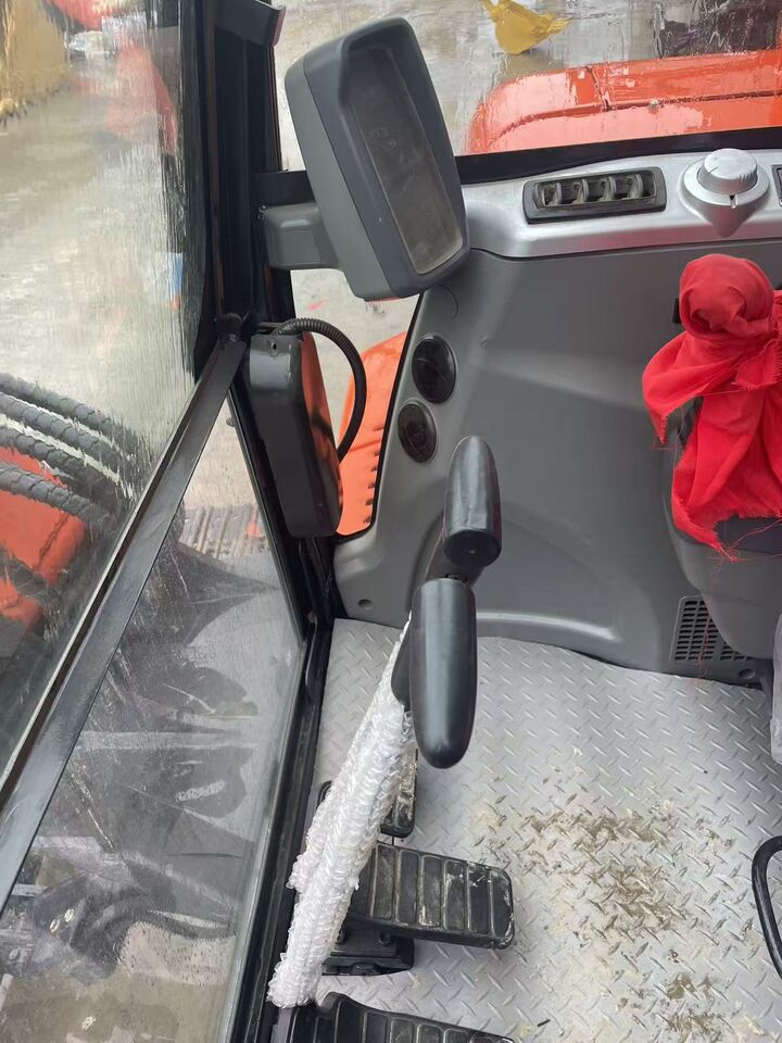 DOOSAN DX60 - Мини-экскаватор: фото 3 DOOSAN DX60 - Мини-экскаватор: фото 3