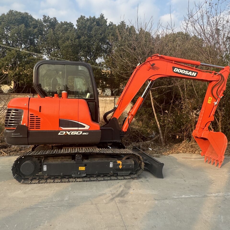 DOOSAN DX60 - Мини-экскаватор: фото 3 DOOSAN DX60 - Мини-экскаватор: фото 3