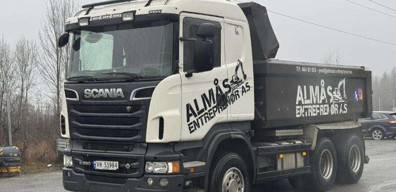 Самосвал Scania R560: фото 1