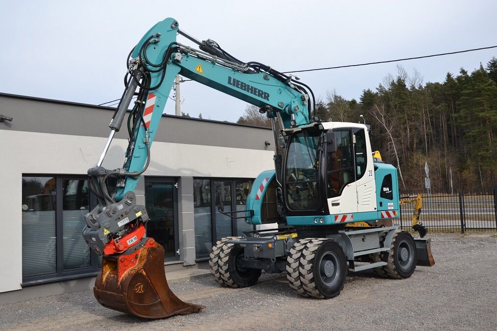 LIEBHERR A 914 COMPACT ROTOTILT - Колёсный экскаватор: фото 3 LIEBHERR A 914 COMPACT ROTOTILT - Колёсный экскаватор: фото 3