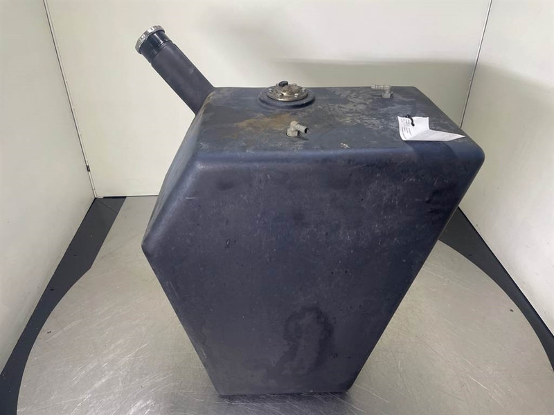 Ahlmann AZ150-4100050A-Fuel tank/Kraftstofftank - Рама/ Шасси для Строительной техники: фото 4 Ahlmann AZ150-4100050A-Fuel tank/Kraftstofftank - Рама/ Шасси для Строительной техники: фото 4