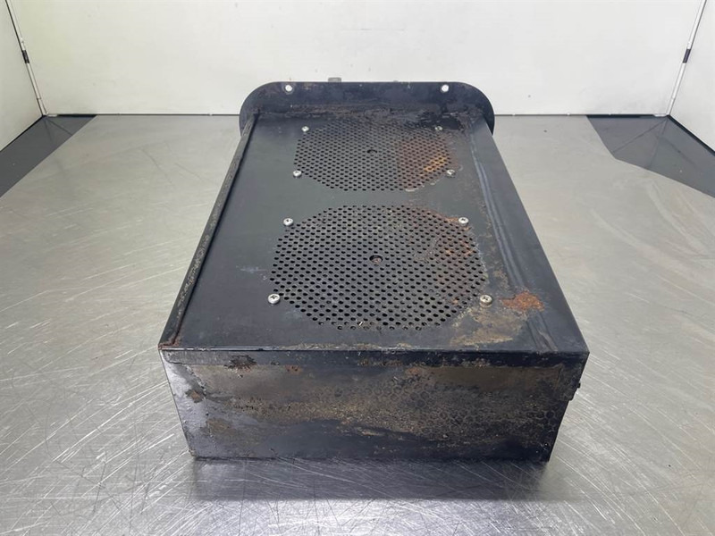 Ahlmann AZ150-4184898A-Airco condenser/Klimakondensator в лизинг Ahlmann AZ150-4184898A-Airco condenser/Klimakondensator: фото 8 Ahlmann AZ150-4184898A-Airco condenser/Klimakondensator в лизинг Ahlmann AZ150-4184898A-Airco condenser/Klimakondensator: фото 8