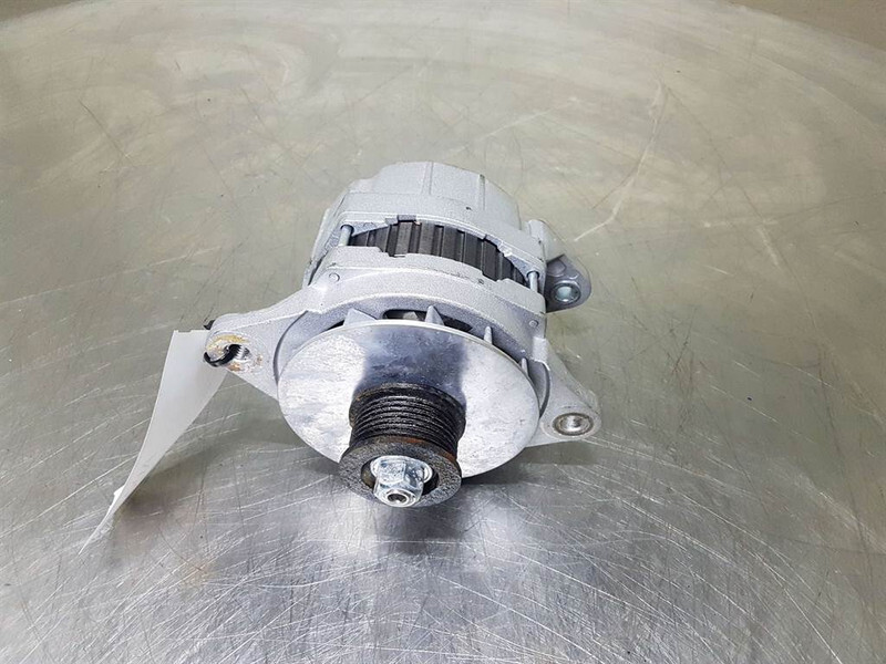 Cummins QSB5.9C-24V 70A-Alternator/Lichtmaschine/Dynamo - Двигатель для Строительной техники: фото 3 Cummins QSB5.9C-24V 70A-Alternator/Lichtmaschine/Dynamo - Двигатель для Строительной техники: фото 3