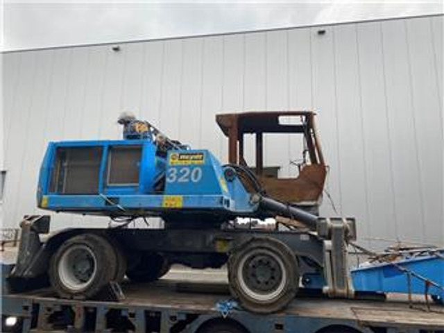 Fuchs MHL 320 (For parts) - Перегружатель: фото 1 Fuchs MHL 320 (For parts) - Перегружатель: фото 1