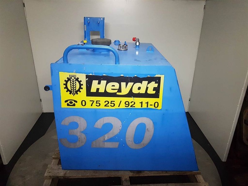 Fuchs MHL320-Terex 6732014000-Fuel tank/Kraftstofftank - Рама/ Шасси для Строительной техники: фото 1 Fuchs MHL320-Terex 6732014000-Fuel tank/Kraftstofftank - Рама/ Шасси для Строительной техники: фото 1