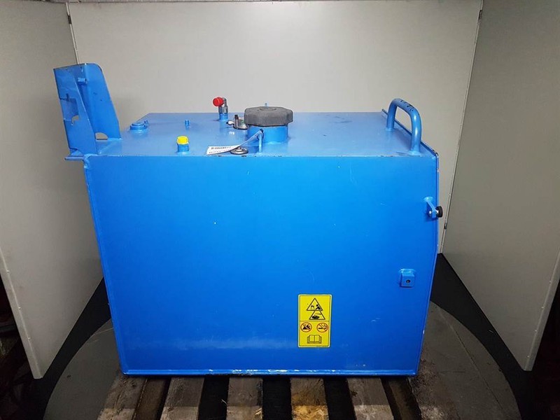 Fuchs MHL320-Terex 6732014000-Fuel tank/Kraftstofftank - Рама/ Шасси для Строительной техники: фото 3 Fuchs MHL320-Terex 6732014000-Fuel tank/Kraftstofftank - Рама/ Шасси для Строительной техники: фото 3