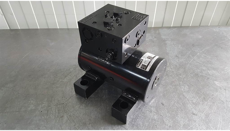 JLG - Helac L20-15-S - Rotary actuator/Drehantrieb - Гидравлика: фото 1 JLG - Helac L20-15-S - Rotary actuator/Drehantrieb - Гидравлика: фото 1