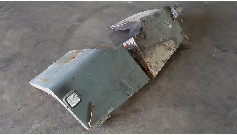 Komatsu WA 270 - 3 - Fender/Kotflügel/Spatbord - Крыло для Строительной техники: фото 2 Komatsu WA 270 - 3 - Fender/Kotflügel/Spatbord - Крыло для Строительной техники: фото 2