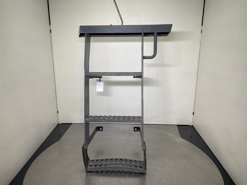 Komatsu WA270-3 - Stair panel/Trittstufen/Traptreden - Рама/ Шасси для Строительной техники: фото 2 Komatsu WA270-3 - Stair panel/Trittstufen/Traptreden - Рама/ Шасси для Строительной техники: фото 2
