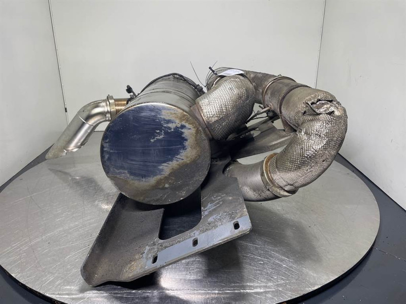 Liebherr L556-10144041-Particulate filter/Partikelfilter - Двигатель для Строительной техники: фото 2 Liebherr L556-10144041-Particulate filter/Partikelfilter - Двигатель для Строительной техники: фото 2