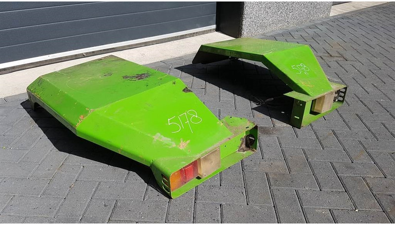 Manitou MT 1237 - Fender/Kotflügel/Spatbord - Крыло для Строительной техники: фото 1 Manitou MT 1237 - Fender/Kotflügel/Spatbord - Крыло для Строительной техники: фото 1