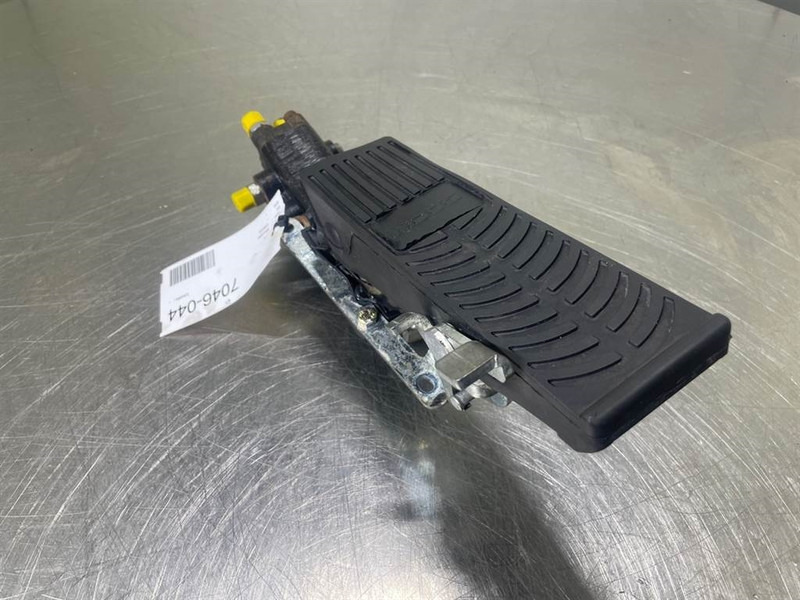 Mecalac 12MTX-5360657-Brake valve/Bremsventile/Remventiel - Гидравлика для Строительной техники: фото 5 Mecalac 12MTX-5360657-Brake valve/Bremsventile/Remventiel - Гидравлика для Строительной техники: фото 5