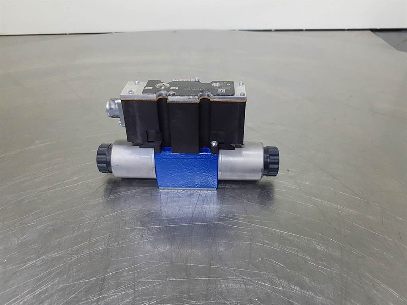 Rexroth 4WRAE6W15-23/G24N9K31/F1V-R900908195-Valve/Ventile - Гидравлика для Строительной техники: фото 4 Rexroth 4WRAE6W15-23/G24N9K31/F1V-R900908195-Valve/Ventile - Гидравлика для Строительной техники: фото 4