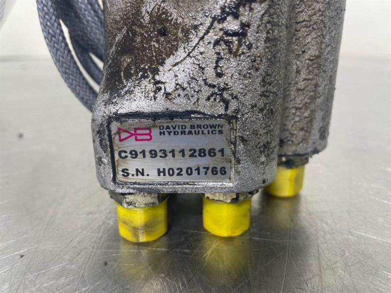 Schaeff SKL834-5369661308-Servo valve/Servoventil - Гидравлика для Строительной техники: фото 4 Schaeff SKL834-5369661308-Servo valve/Servoventil - Гидравлика для Строительной техники: фото 4