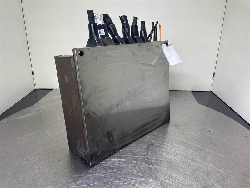 Sennebogen 835E-175343-Switch kabinet/Schaltschrank - Электрическая система для Строительной техники: фото 3 Sennebogen 835E-175343-Switch kabinet/Schaltschrank - Электрическая система для Строительной техники: фото 3