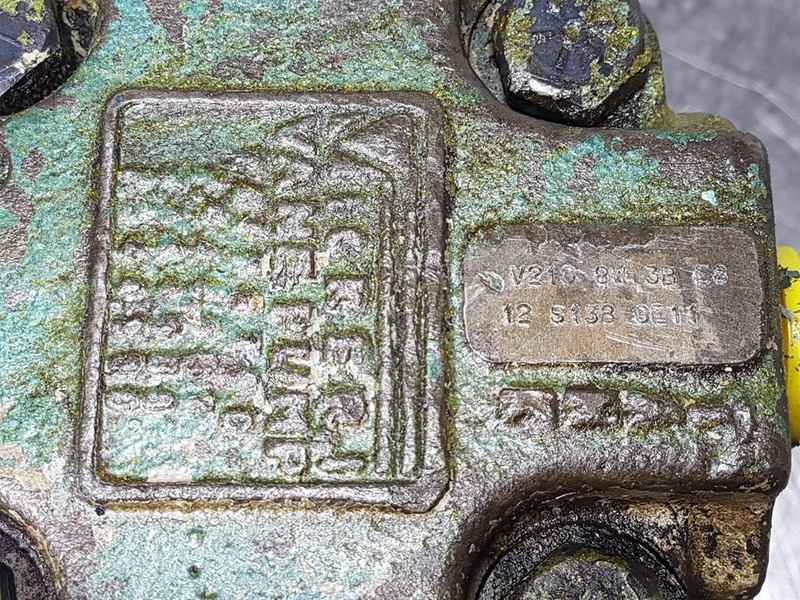 Vickers V210-8W - Gearpump/Zahnradpumpe/Tandwielpomp - Гидравлика: фото 5 Vickers V210-8W - Gearpump/Zahnradpumpe/Tandwielpomp - Гидравлика: фото 5