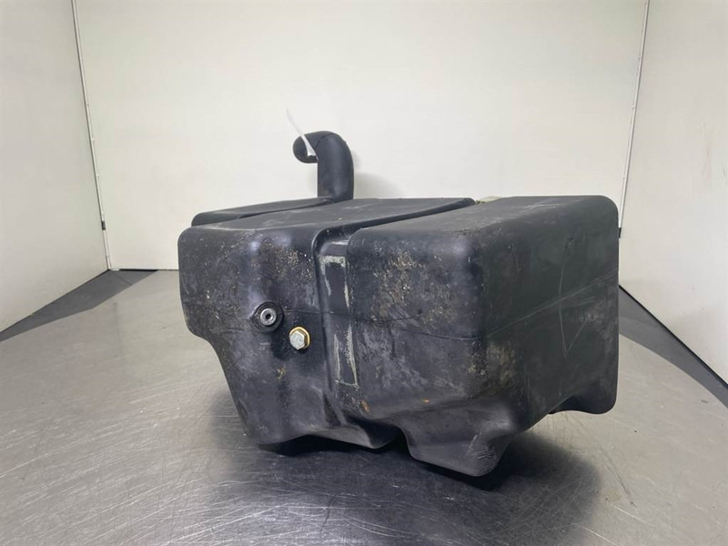 Volvo L30B-Z/X-VOE11306084-Fuel tank/Kraftstofftank - Рама/ Шасси для Строительной техники: фото 5 Volvo L30B-Z/X-VOE11306084-Fuel tank/Kraftstofftank - Рама/ Шасси для Строительной техники: фото 5