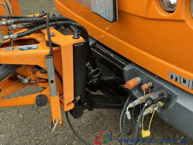 Multicar M30 6x4 3 Achsen Winterdienst Schild +Streuer - Лёгкий коммерческий автомобиль: фото 2 Multicar M30 6x4 3 Achsen Winterdienst Schild +Streuer - Лёгкий коммерческий автомобиль: фото 2
