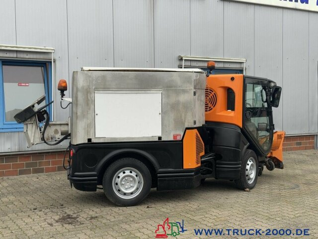 Nilfisk JungoJet3500 Winterdienst & Kehrmaschine - Подметально-уборочная машина: фото 4 Nilfisk JungoJet3500 Winterdienst & Kehrmaschine - Подметально-уборочная машина: фото 4