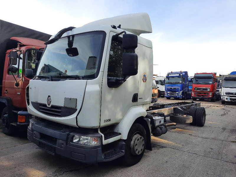 Renault MIDLUM 220 - Грузовик-шасси: фото 1 Renault MIDLUM 220 - Грузовик-шасси: фото 1