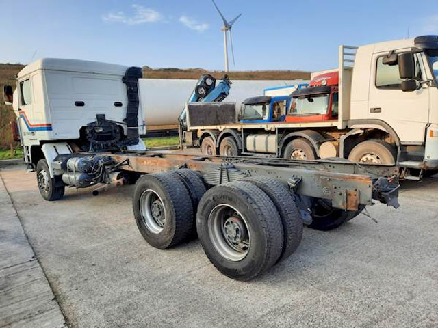 Грузовик-шасси Volvo F 12 6*4 STEEL SUSPENSION: фото 6