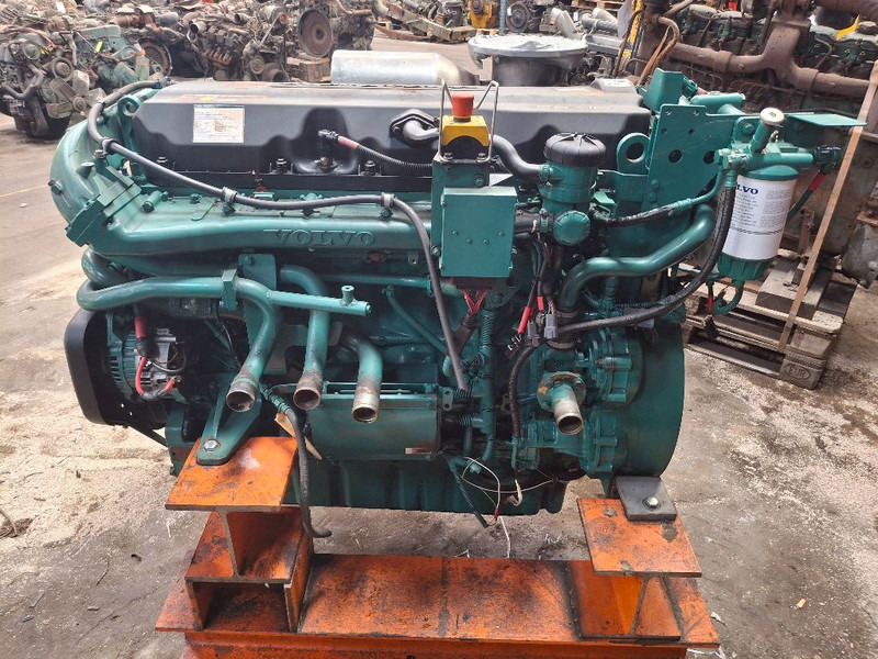 Volvo PENTA D9A2J MH - Двигатель: фото 1 Volvo PENTA D9A2J MH - Двигатель: фото 1