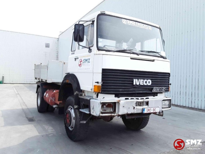 Iveco Magirus 190.32 4x4 tractor french -francais - Грузовик бортовой/ Платформа: фото 1 Iveco Magirus 190.32 4x4 tractor french -francais - Грузовик бортовой/ Платформа: фото 1