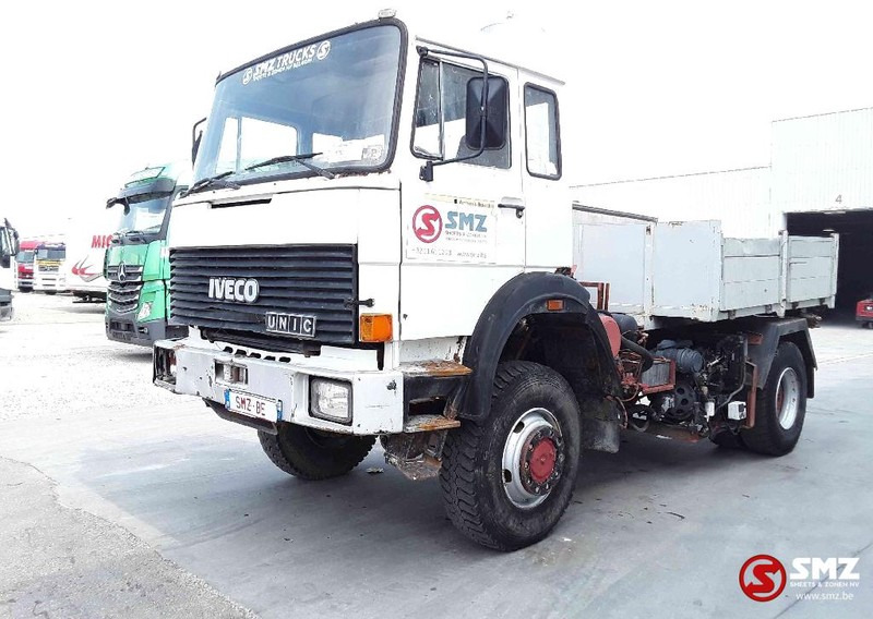Iveco Magirus 190.32 4x4 tractor french -francais - Грузовик бортовой/ Платформа: фото 3 Iveco Magirus 190.32 4x4 tractor french -francais - Грузовик бортовой/ Платформа: фото 3