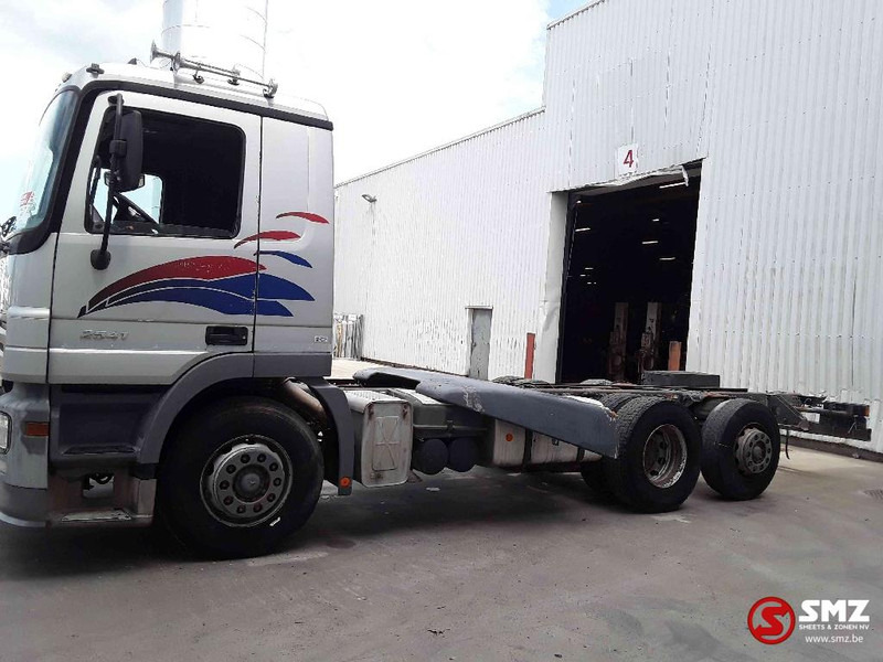 Mercedes-Benz Actros 2541 manual 6x2 - Грузовик-шасси: фото 5 Mercedes-Benz Actros 2541 manual 6x2 - Грузовик-шасси: фото 5
