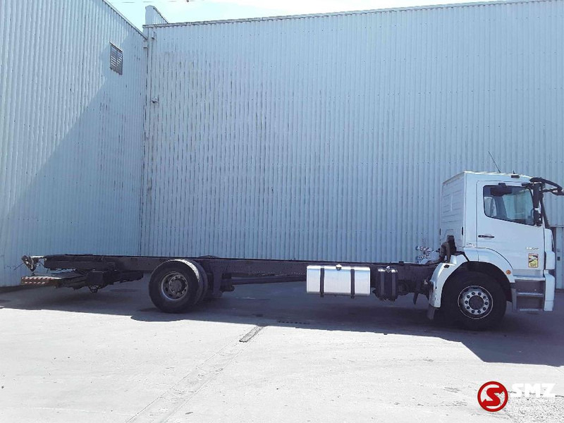 Mercedes-Benz Axor 1829 manual - Грузовик-шасси: фото 4 Mercedes-Benz Axor 1829 manual - Грузовик-шасси: фото 4