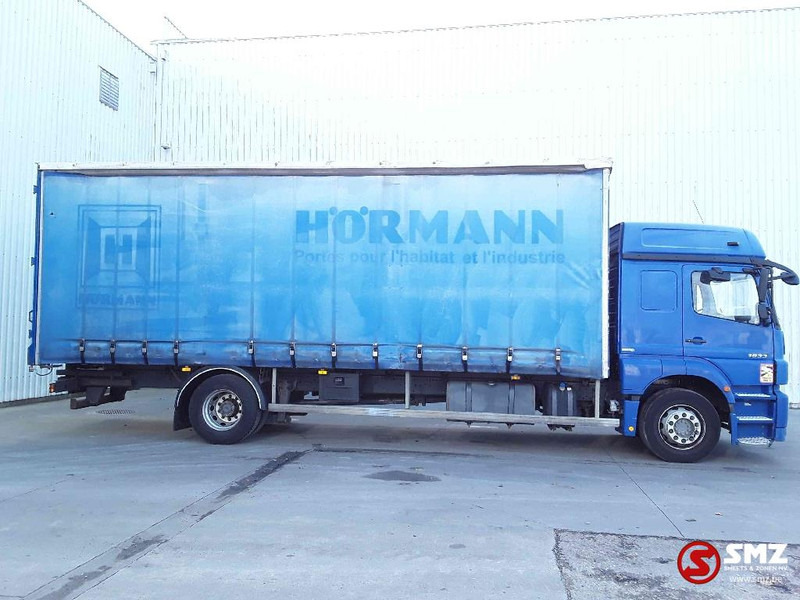 Mercedes-Benz Axor 1833 - Тентованный грузовик: фото 4 Mercedes-Benz Axor 1833 - Тентованный грузовик: фото 4