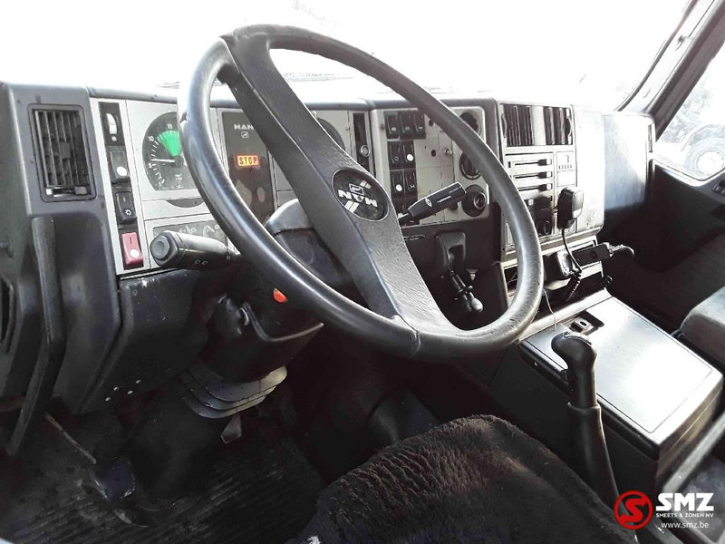 Фото интерьера 2: Тягач MAN 27.463 6x6 Фото интерьера 2: Тягач MAN 27.463 6x6