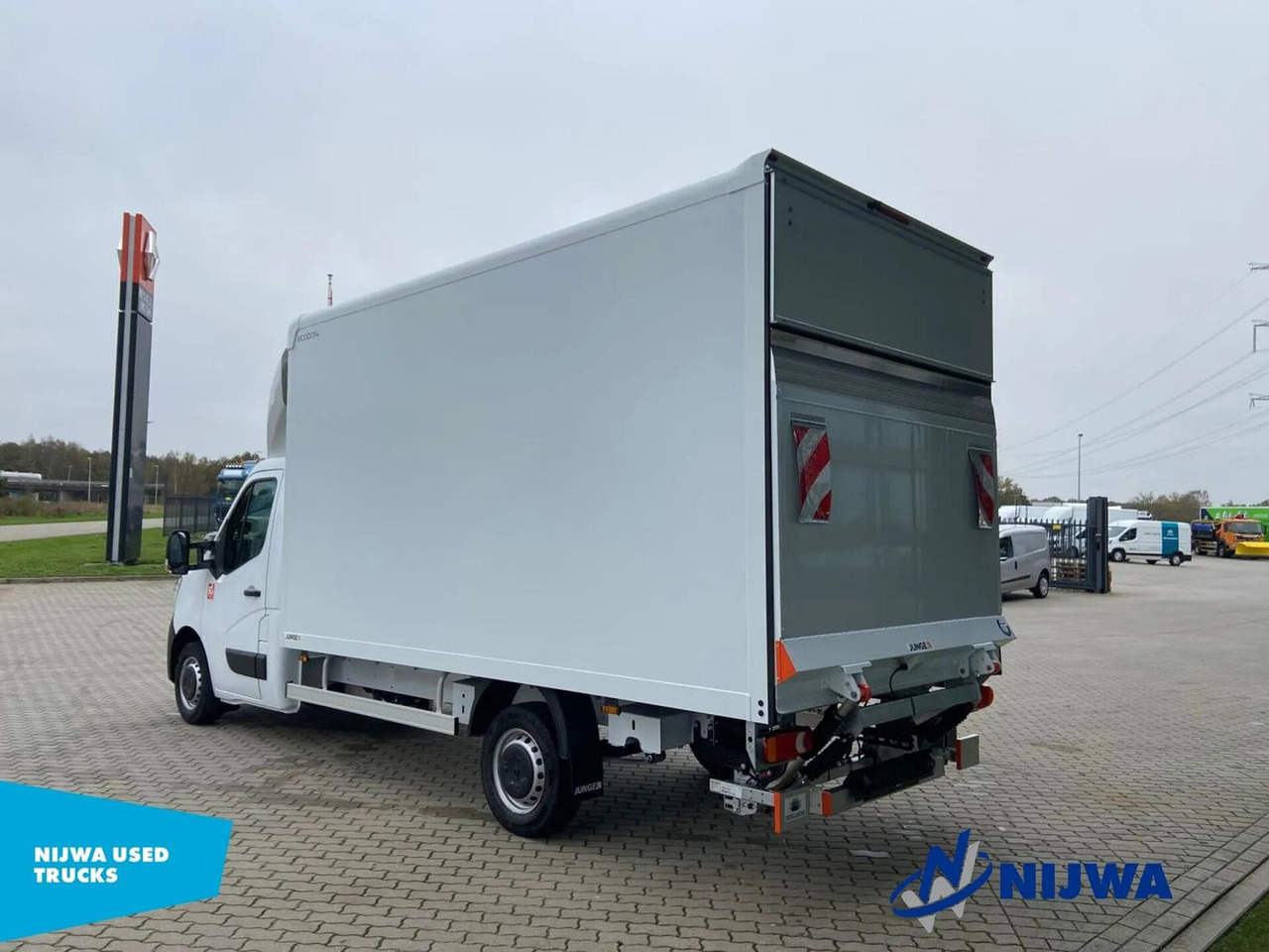 Renault Master 165 T35 Laadklep + Camera Kasten - Цельнометаллический фургон: фото 4 Renault Master 165 T35 Laadklep + Camera Kasten - Цельнометаллический фургон: фото 4